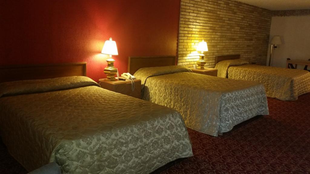 Executive Inn And Suites Waxahachie Esterno foto