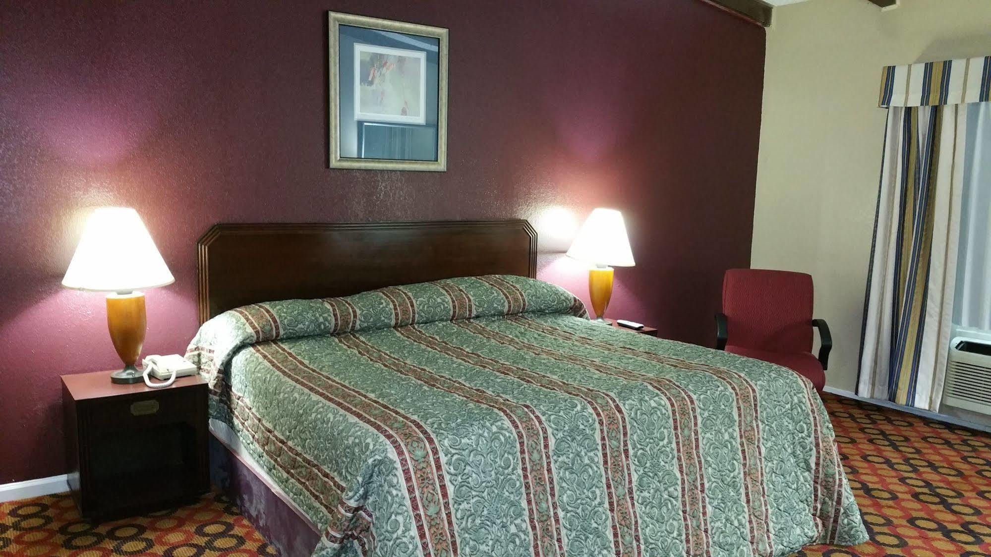 Executive Inn And Suites Waxahachie Esterno foto