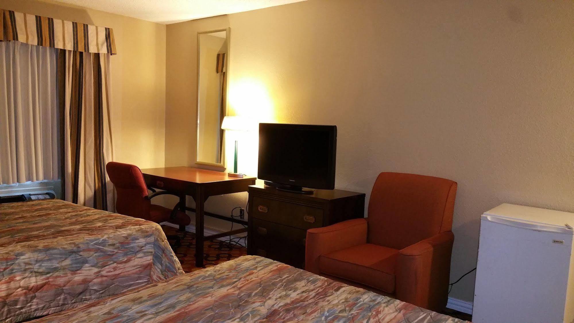 Executive Inn And Suites Waxahachie Esterno foto